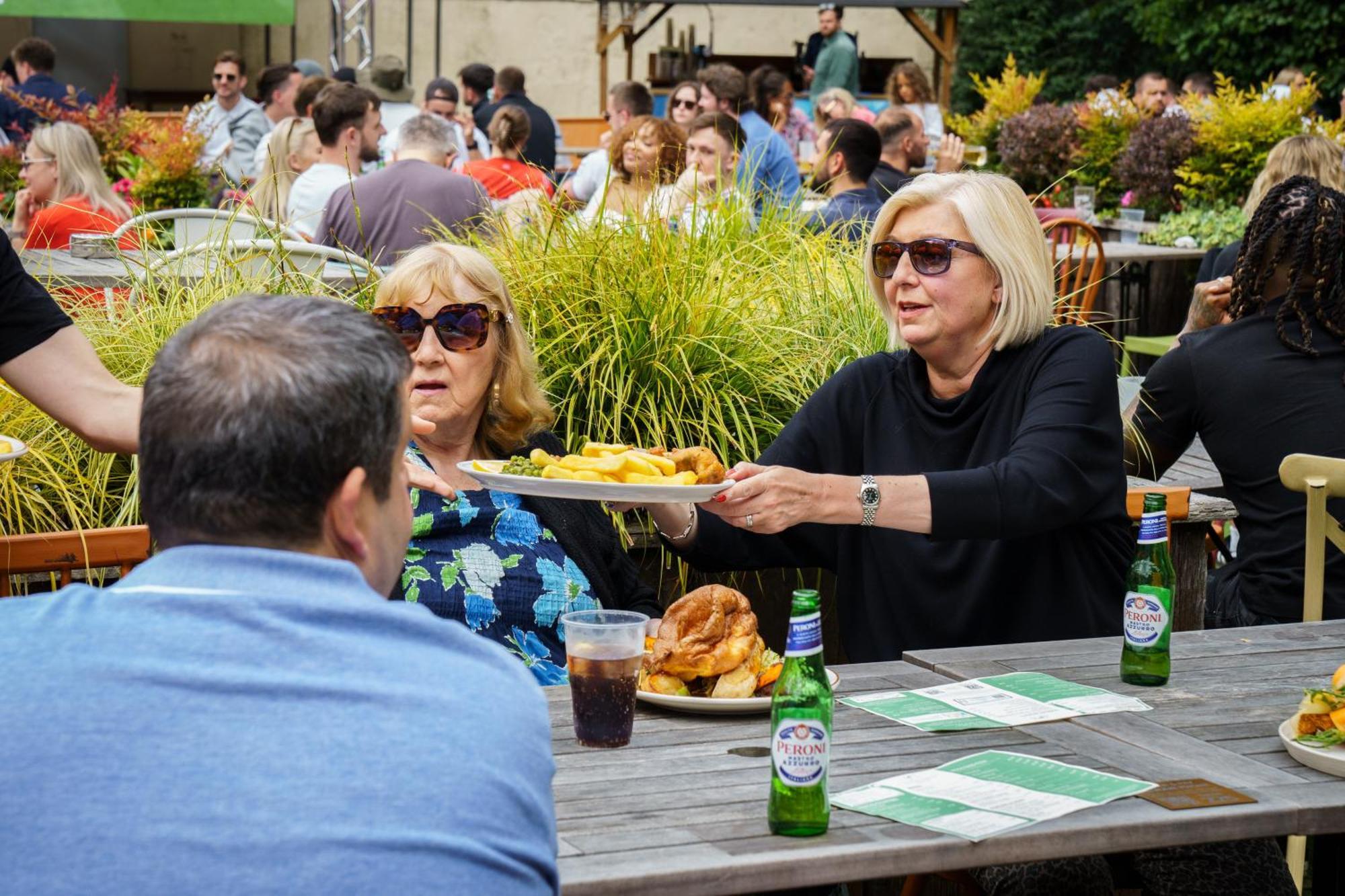 לונדון The Drayton Court Hotel מראה חיצוני תמונה